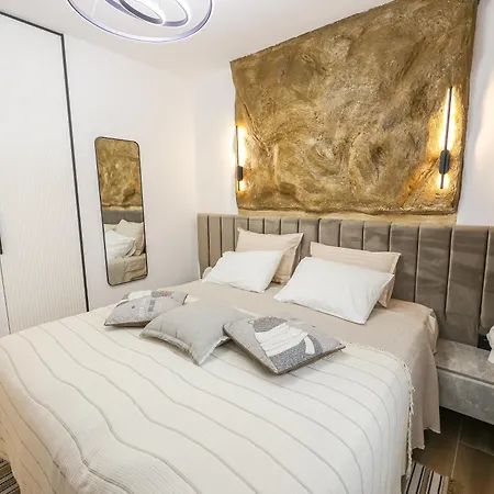 Vila Cocosinella Belgrade *