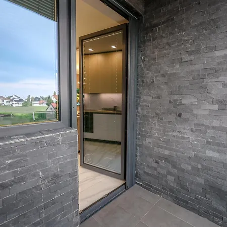 Cocosinella Belgrade Vila