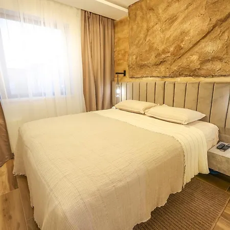 Vila Cocosinella Belgrade Surčin