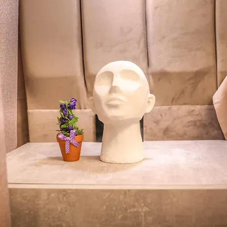 Cocosinella Belgrade Vila