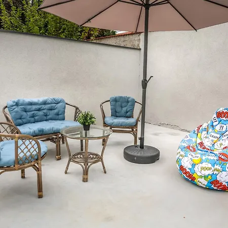 Cocosinella Belgrade Vila